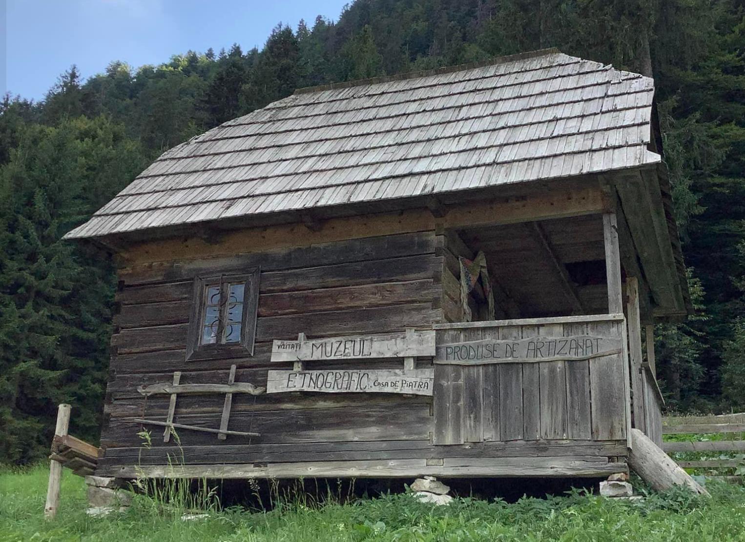 catunul casa de piatra apuseni 2.png