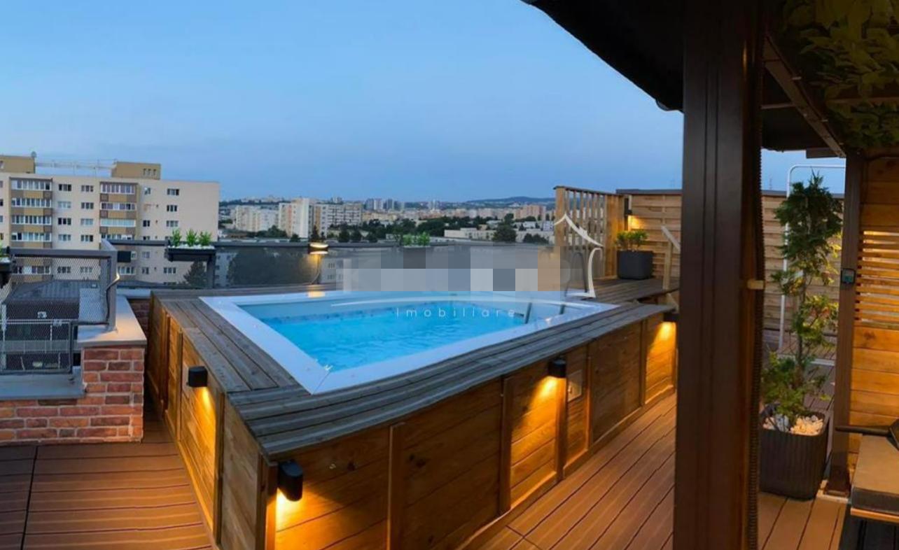 penthouse lux cluj 1.png