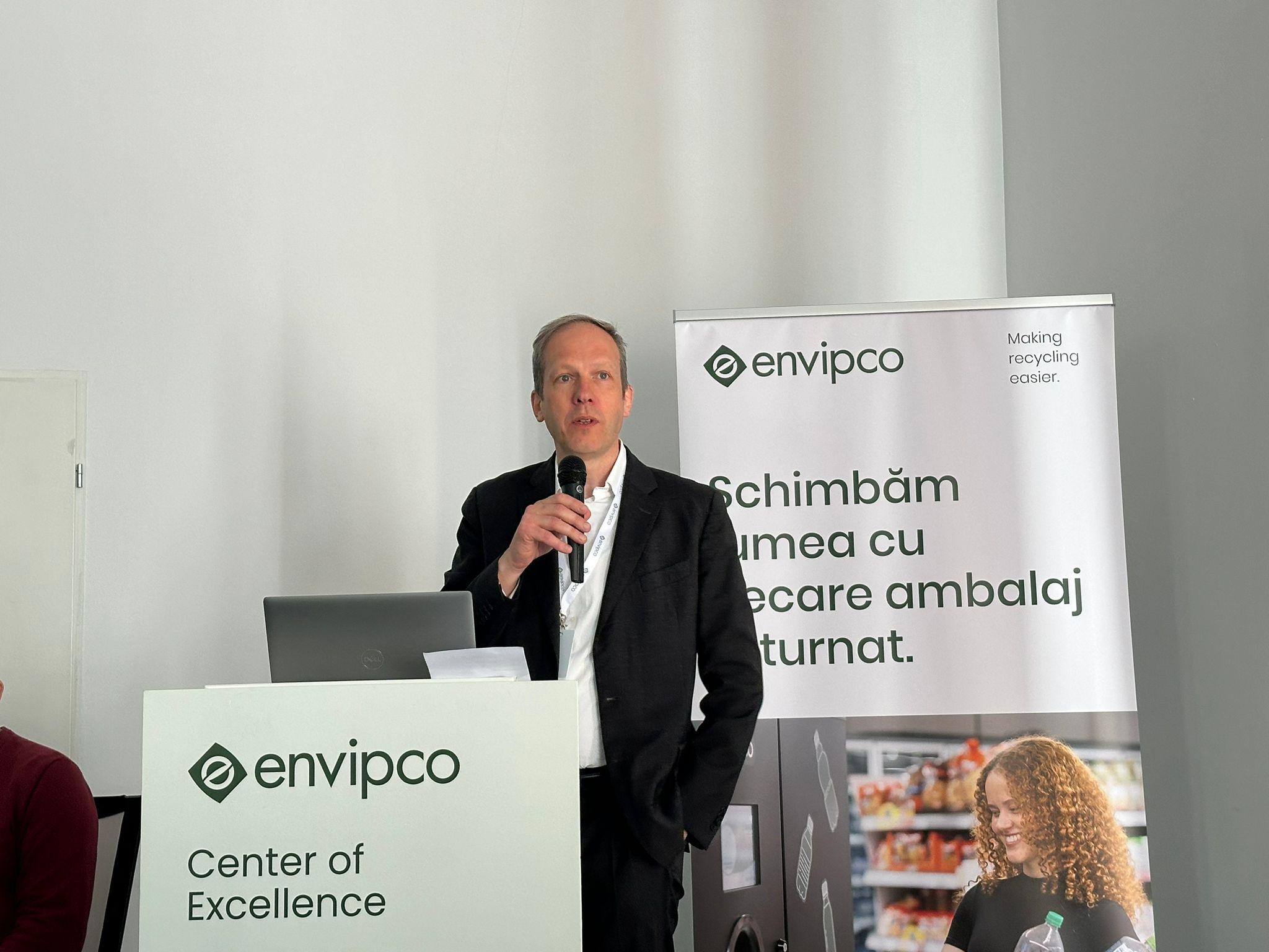 WhatsApp Image 2025-04-23 at 14.40.00_011728d9.jpg