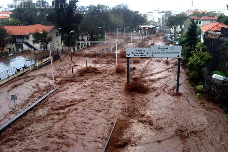 Un suvoi de noroi a inundat orasul Madeira ucigand peste 30 de oameni - VIDEO