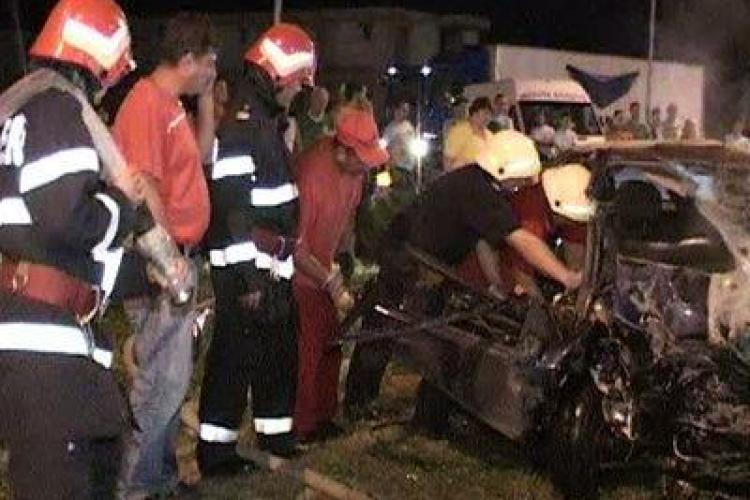 Cluj - Accident cu un mort si opt masini distruse in Manastur, la intersectia Taberei cu Calea Floresti- VIDEO