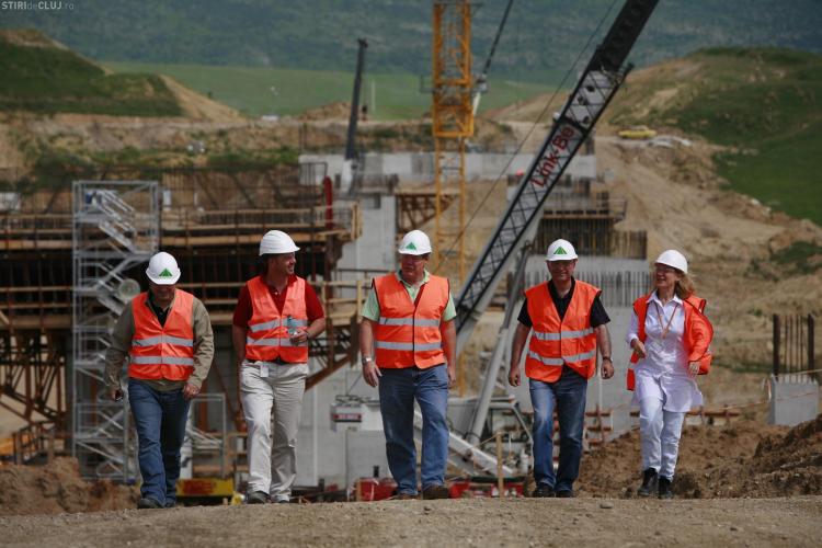 Bechtel va disponibiliza din 5 martie 1.933 de muncitori romani de la autostrada Transilvania