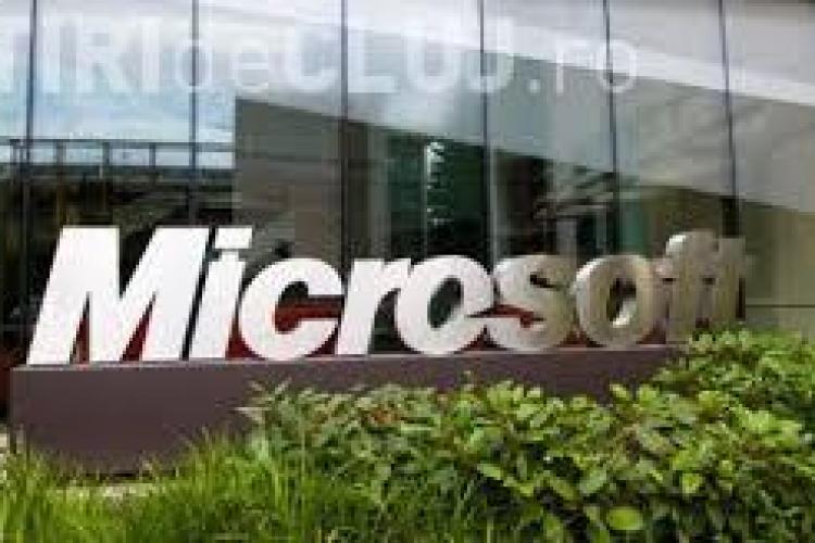 Microsoft a plătit daune de 10.000 de dolari unei utilizatoare Windows. Ce a pățit femeia