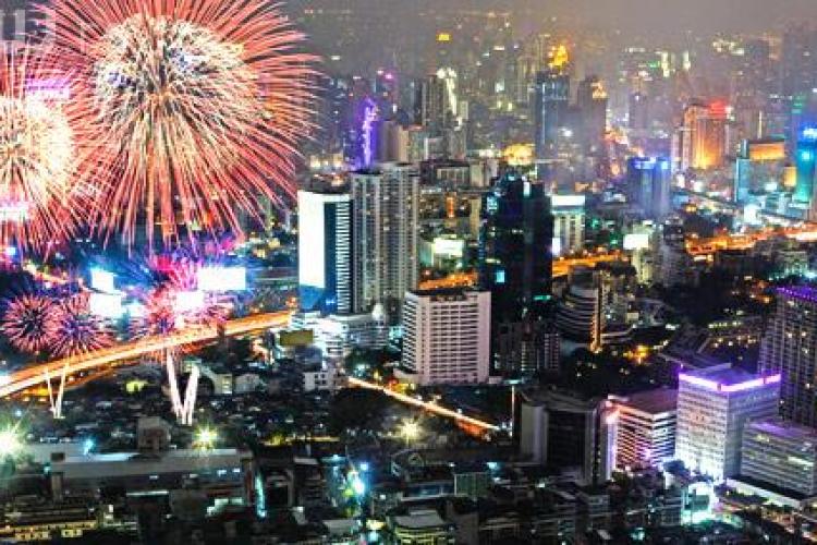 Бангкок какой год. Новый Бангкок. Новый год в Бангкоке. Bangkok New year.