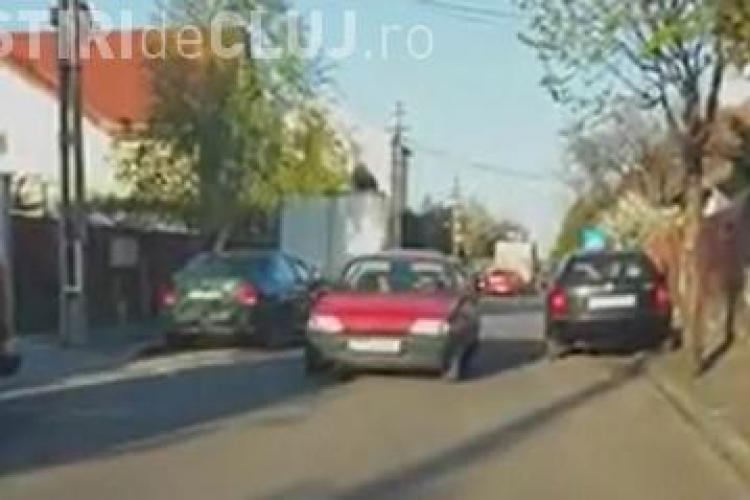 Nesimțire în trafic la Cluj! Cum circulă un șofer, fără probleme, pe contrasens VIDEO