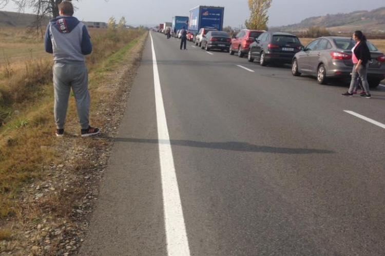 Cum a reușit ”Dorel” drumarul să blocheze traficul între Bihor și Cluj - FOTO