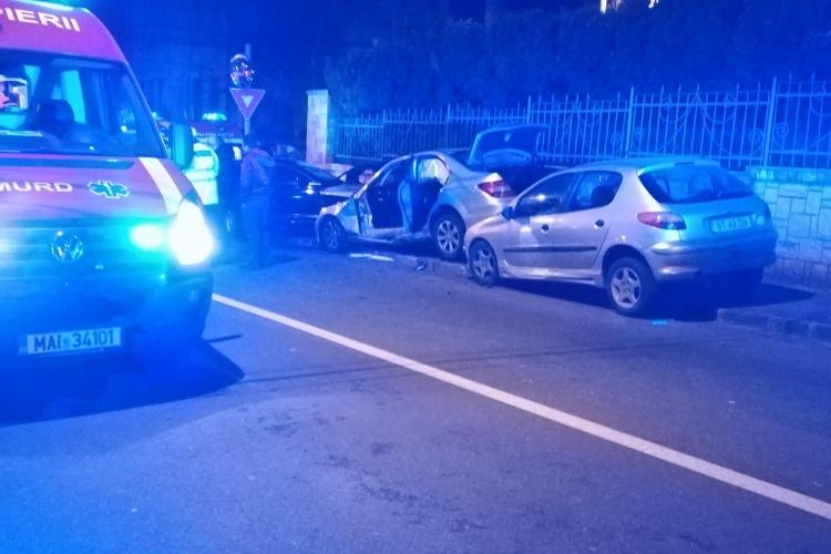 Accident grav la Cluj! Trei autoturisme au fost implicate FOTO 