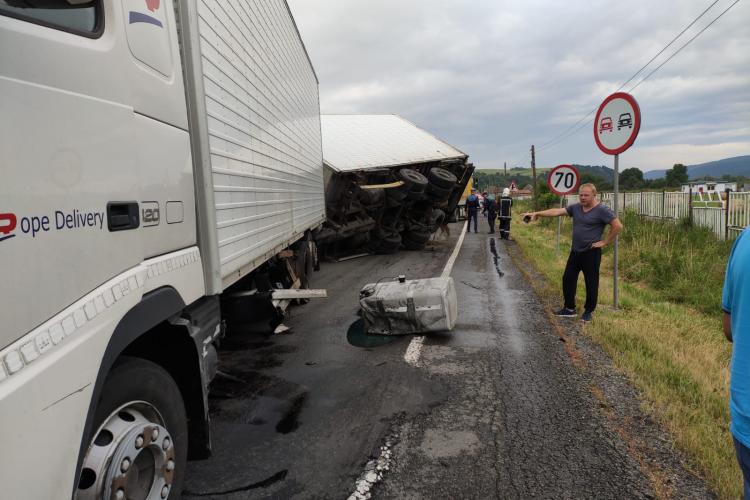 Accident la Capușu Mare pe direcția spre Huedin - FOTO