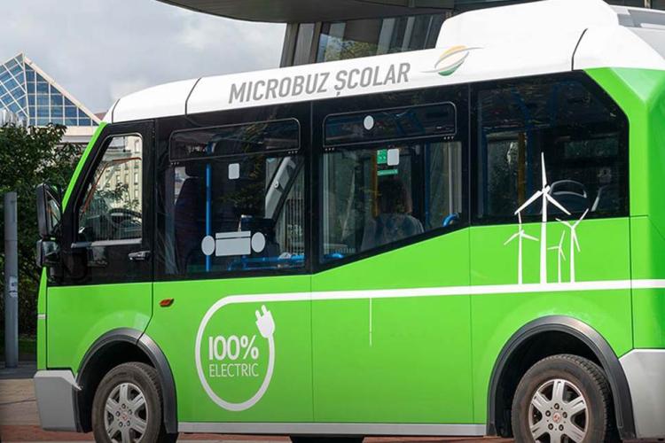34 de microbuze școlare electrice vor transporta elevii clujeni din zona rurală. Acestea vor lua și copiii din localitățile cu puțini locuitori