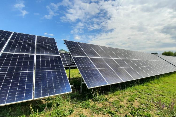  Energie verde cu bani europeni! Unde se află noile parcuri fotovoltaice din Cluj