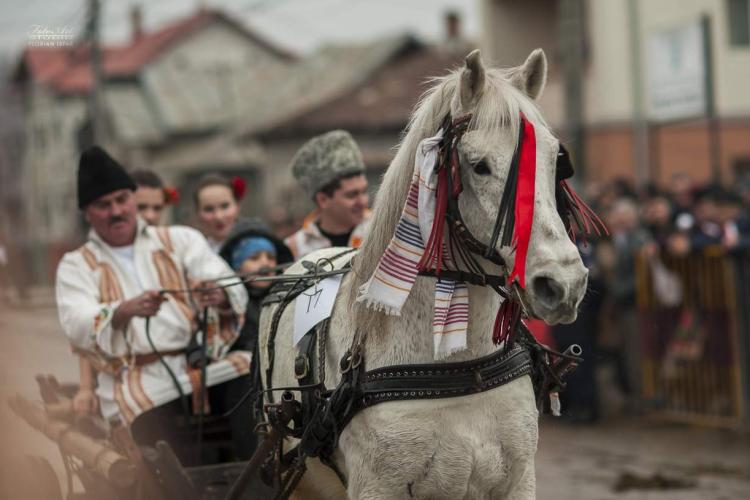 Tu știi de unde vine zicala „Paștele Cailor”? Este originară din Transilvania și are legătură cu o sărbătoare importantă ce va avea loc peste trei zile! 