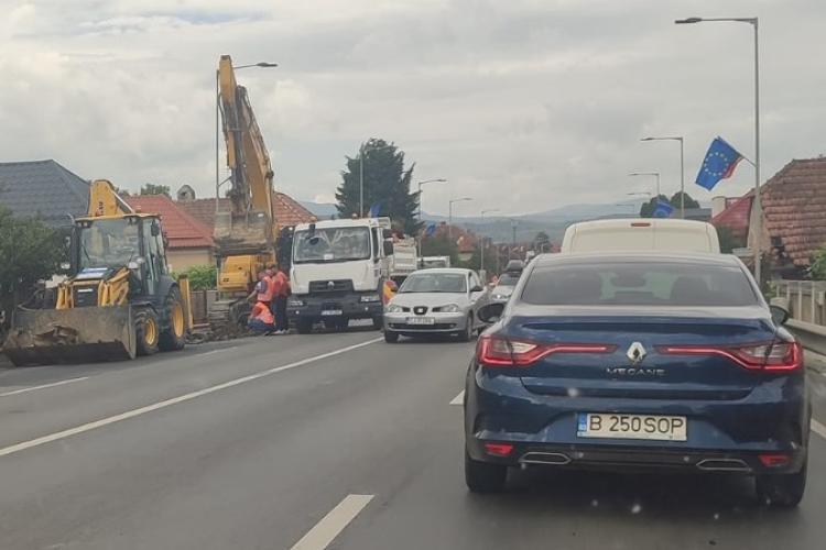 Se lucrează din nou pe strada Avram Iancu din Florești! Șoferii sunt exasperați: „Coloană mare din ambele direcții”