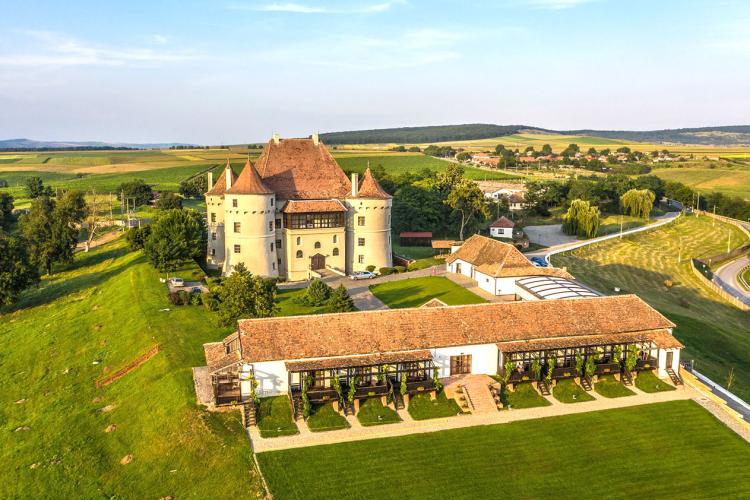 Castelul din inima Transilvaniei desemnat de Top Hotel Awards ca fiind „Cea mai bună destinație de turism viticol din România” - FOTO 