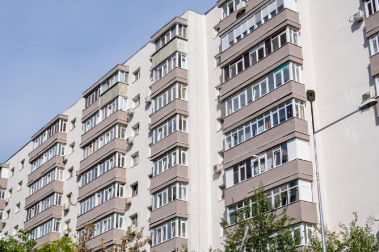 Cluj-Napoca, cele mai mari chirii din țară la garsoniere și apartamente cu două camere. Vezi un tabel comparativ cu Top 10 orașe