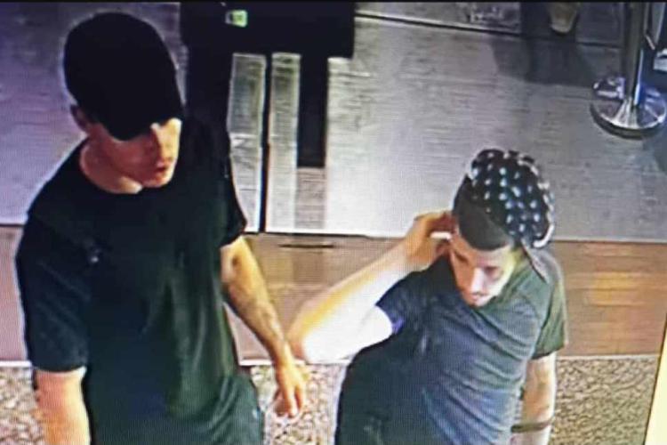 Ei sunt clujenii bănuiți că ar fi înjunghiat sâmbătă un tânăr într-o stație CTP din Cluj-Napoca! Au fost surprinși pe camerele de supraveghere Vezi FOTO