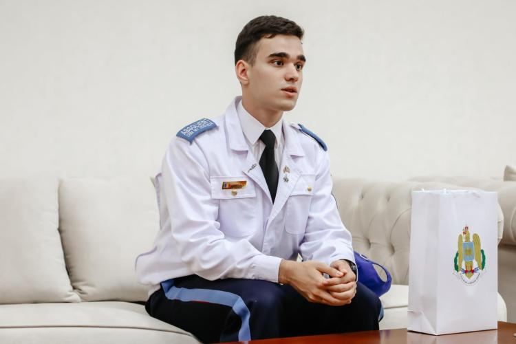 Un tânăr din Ardeal a fost admis la Academia Forțelor Aeriene din SUA! Este singurul român care va studia la prestigioasa academie anul acesta 