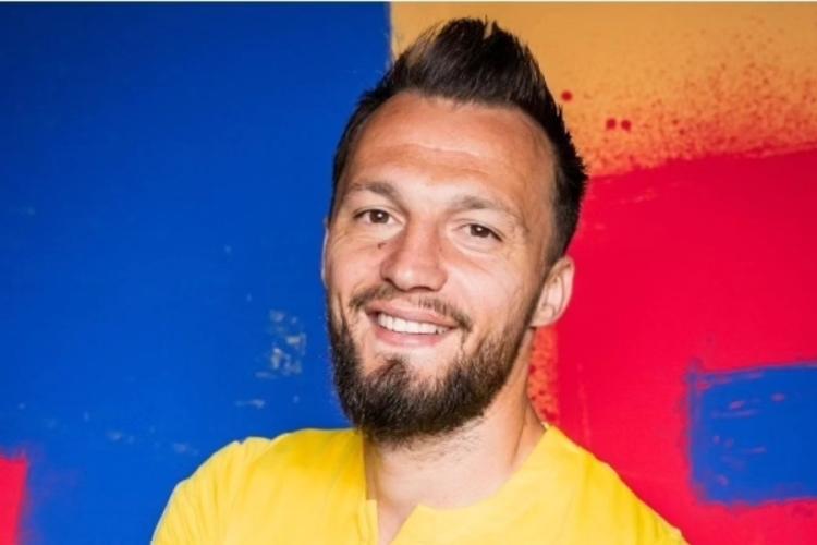Și-a tatuat în dreptul inimii, ,,generația de aur.” Povestea uluitoare a jucătorului de la CFR Cluj, Vasile Mogoș - FOTO