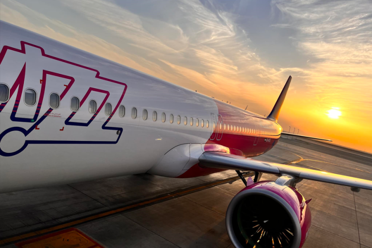 A fost haos pe Aeroportul Cluj din cauza întârzierilor repetate ale Wizz Air. Motivul pentru care zborurile Wizz Air sunt anulate și întârziate