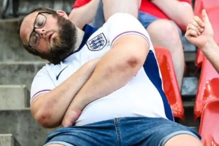 Cele mai scumpe echipe de la Euro au fost și cele mai plictisitoare. Un fan a adormit pe stadion: „A fost mult huiduit și asta m-a trezit”