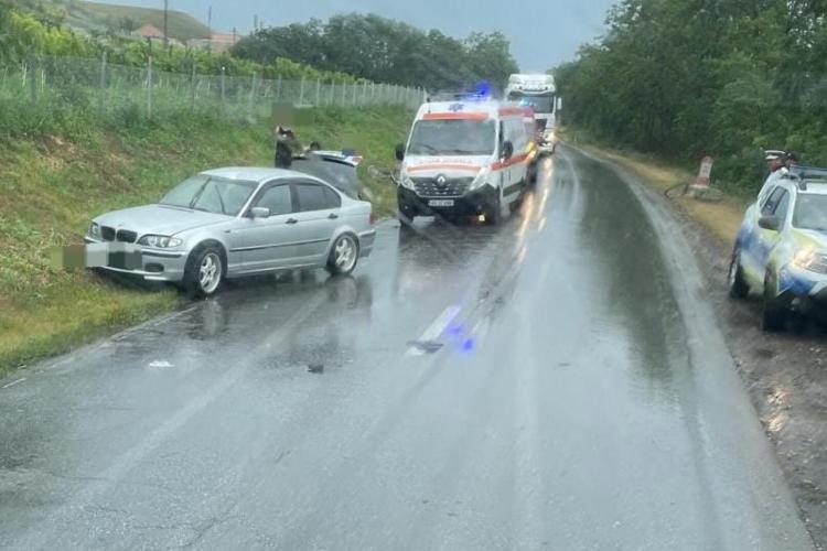 Accident grav în Alba: Un biciclist și-a pierdut viața și altul a fost rănit, după o coliziune cu o mașină