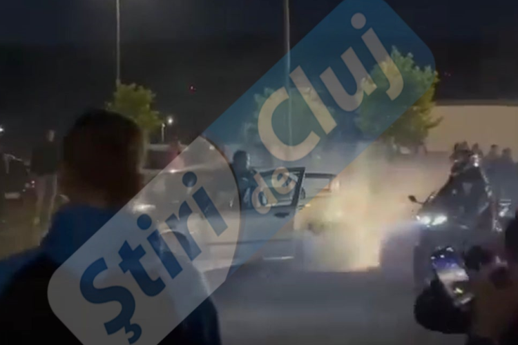 ,,Ce fac băieții cu mașini puternice” - Drifturi periculoase, fum și viteză în Cluj! Cei care locuiesc în zonă se plâng de zgomot de ani de zile - VIDEO