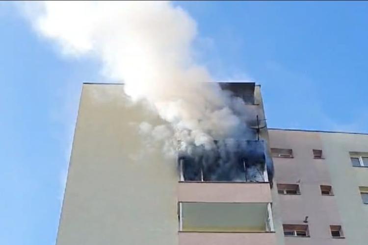 Cluj: Incendiu violent într-un bloc din Cluj-Napoca. Intervin trei autospeciale de la ISU Cluj - VIDEO