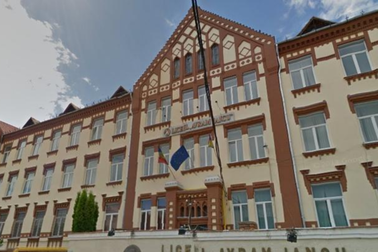 Admitere liceu 2024 Cluj. Elevii află miercuri în ce licee au fost repartizați! Vezi când se depun dosarele de înscriere 