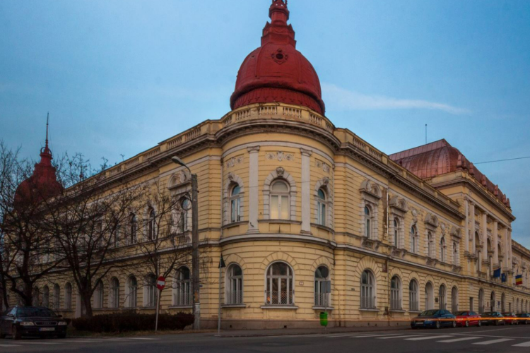 Concurență uriașă la Medicină în Oradea: 10 candidați pe loc la Medicină Generală. La fel și la Medicină Dentară