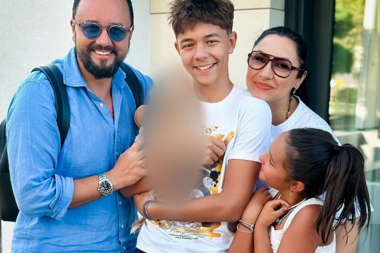 Familia Andrei și a lui Cătălin Măruță s-a mărit! Cine este noul membru al familiei care le va schimba viața - Galerie FOTO