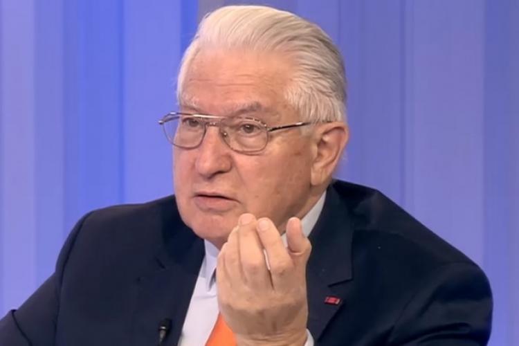 Neurochirurgul Vlad Ciurea a dezvăluit fructul de toamnă ideal pentru creier: ,,Curăță celula nervoasă, este formidabil”