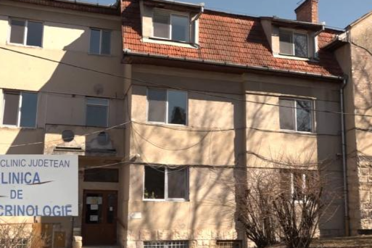 S-a dat alarma la Clinca de Endocrinologie din Cluj! Pompierii au fost alertați imediat/ Peste 20 de persoane au fost mutate într-o altă zonă 