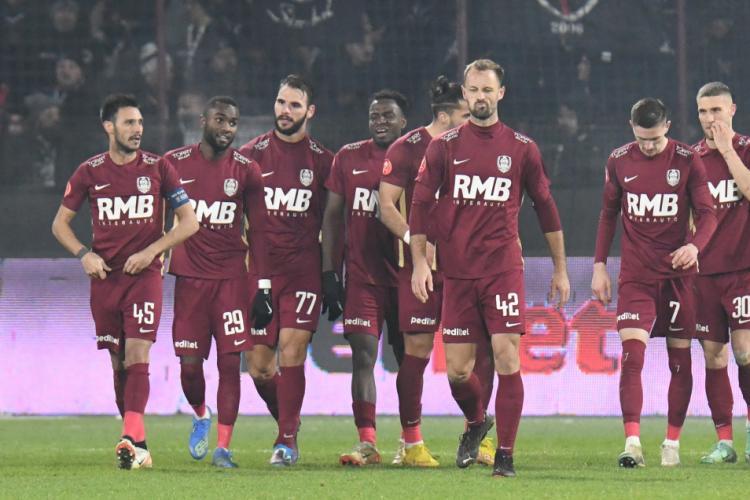 Probleme pentru CFR Cluj înainte de meciul de la Ploiești. Dan Petrescu nu se poate baza pe un jucător important