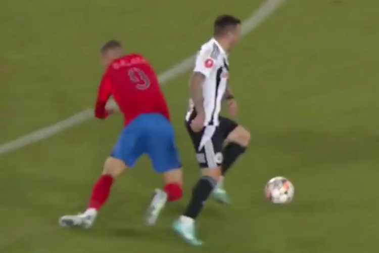 Primul gol înscris de Bîrligea, împotriva “U” Cluj, a venit după o eroare de arbitraj. De ce nu a intervenit VAR - VIDEO