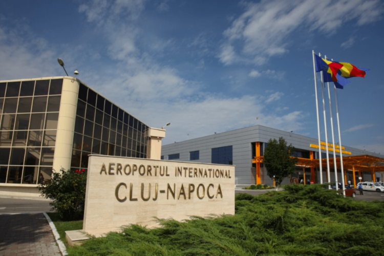 Aeroportul Cluj-Napoca introduce o nouă TAXĂ pentru toți pasagerii! Cum vor fi afectați călătorii de taxa suplimentară 