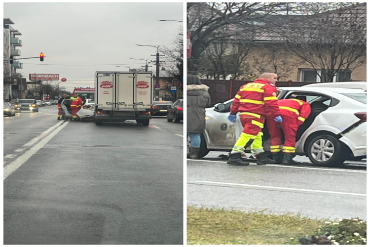 Tamponare între trei autoturisme pe o stradă din Cluj! A fost trimisă de urgență o ambulanță