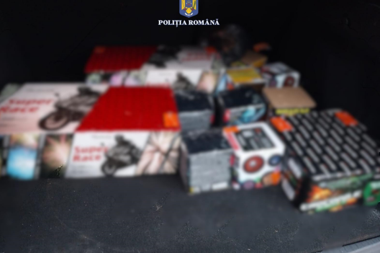 Un clujean avea acasă 20 de kilograme de petarde și artificii. Bărbatul de 36 de ani s-a ales cu dosar penal pentru deținere de materiale pirotehnice