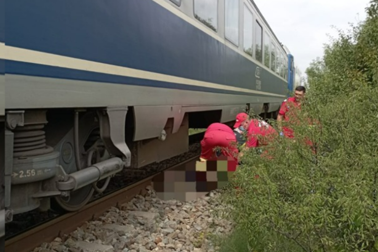 Tragedie în Apahida. Un clujean a fost lovit mortal de tren în această dimineață. Medicii au încercat să îl salveze, dar nu au reușit