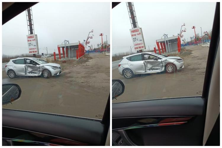 Accident într-un sens giratoriu din Cluj! O persoană a fost rănită în urma impactului. A fost transportată la spital - FOTO 