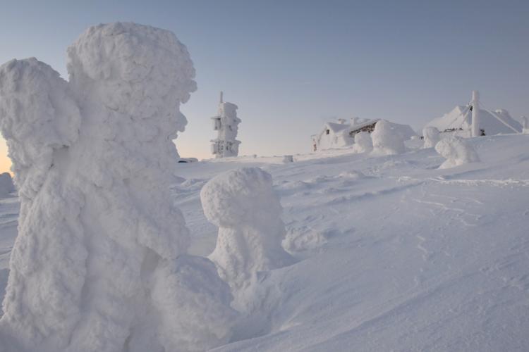 „Raiul zăpezii” din Cluj! Imagini SPECTACULOASE surprinse la o stație meteo FOTO