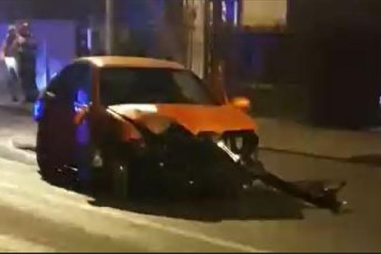 Accident pe strada Oașului din Cluj-Napoca. Un șofer a pierdut controlul volanului și a rupt branșamentul de gaz VIDEO