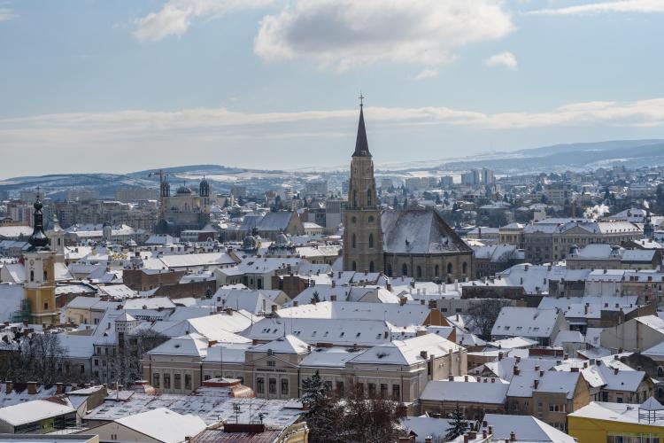 Peisaj de basm în Cluj-Napoca. Orașul a fost „îmbrăcat” în alb înainte de Crăciun FOTO 