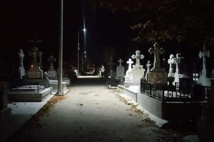 Bătaie într-un cimitir din Cluj! Două clujence au atacat o adolescentă, sub ochii unui polițist local