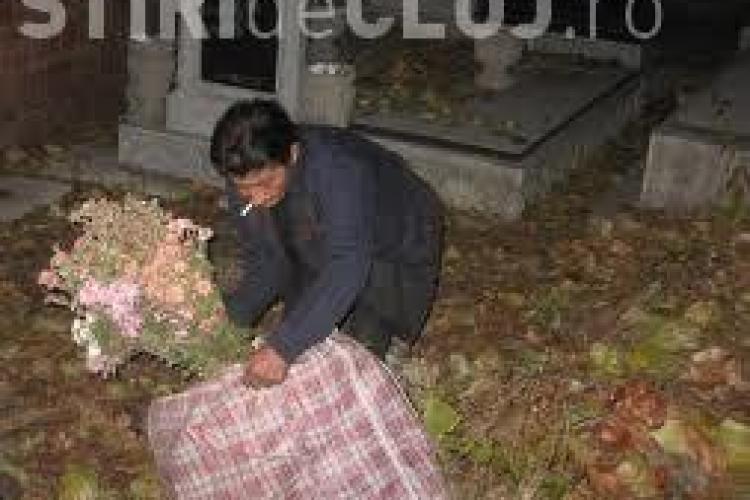 Furt de flori din Cimitirul Pomet, din cartierul Iris